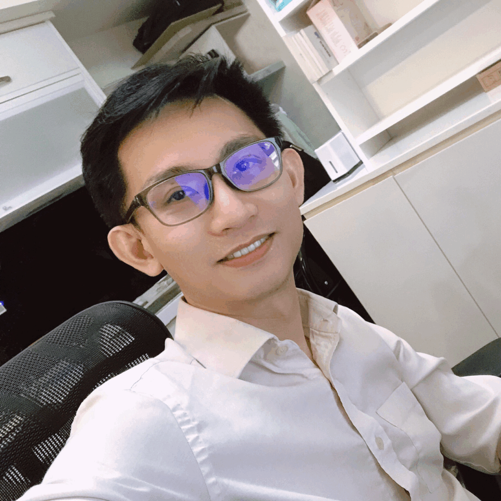 陳唐老師生活照